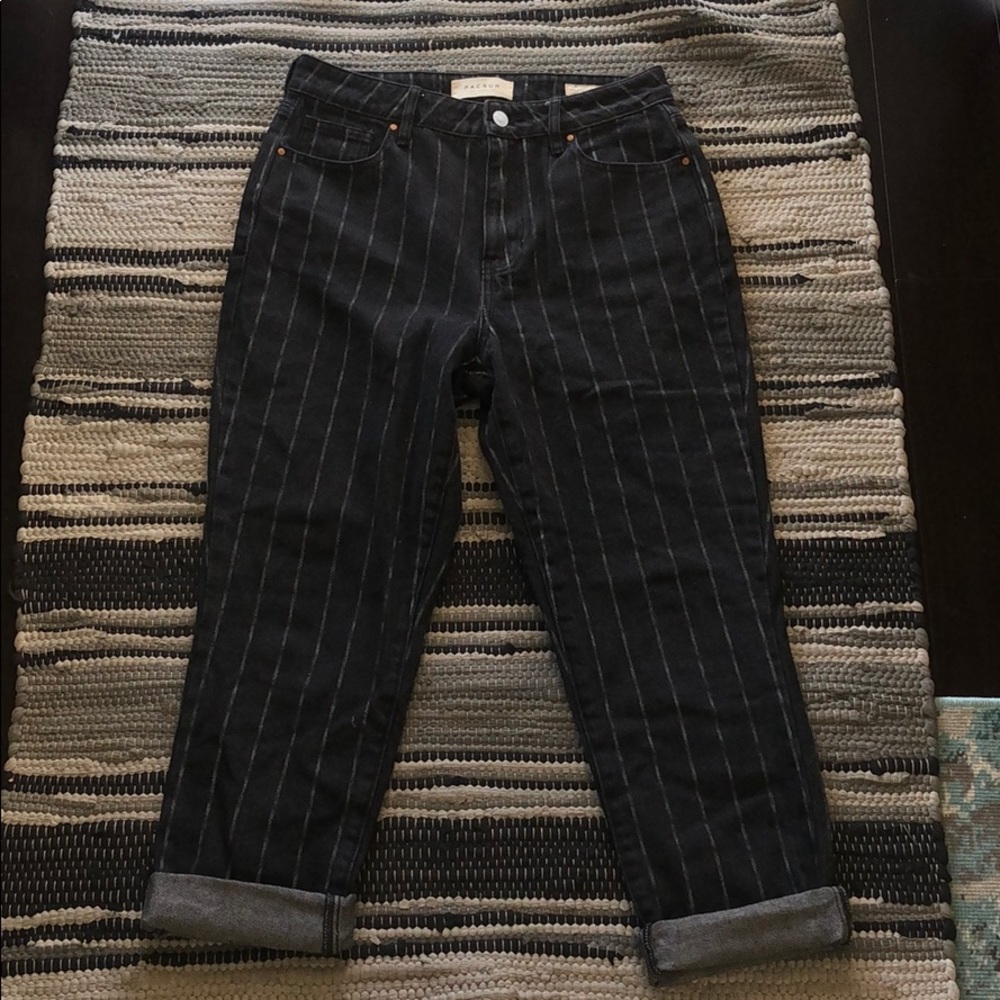 Pacsun black and white stripped mom jeans